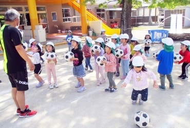 サッカー教室（4・5歳児）